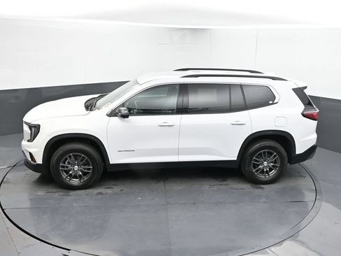 Used 2025 GMC Acadia Elevation FWD image 41