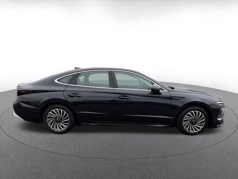 Used 2025 Hyundai Sonata SEL FWD image 13