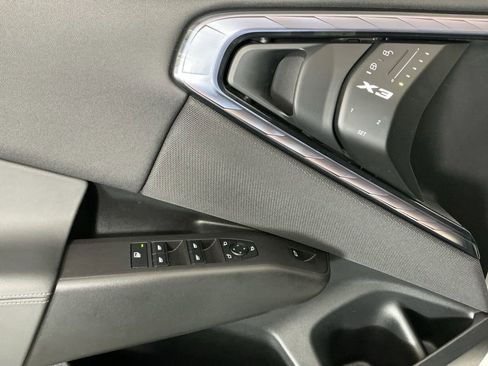 Certified 2025 BMW X3 xDrive30i w/ Premium Package image 17