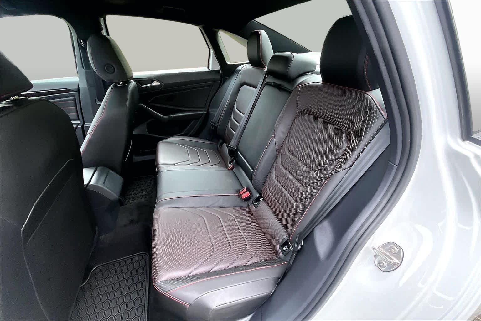 Used 2024 Volkswagen Jetta GLI Autobahn FWD image 19