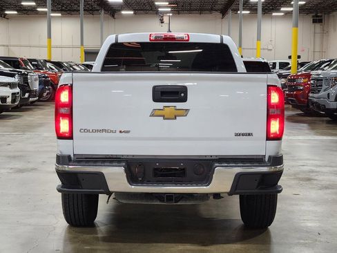 Used 2020 Chevrolet Colorado W/T w/ WT Convenience Package RWD image 10
