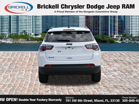 Used 2026 Jeep Compass Latitude AWD/4WD image 6