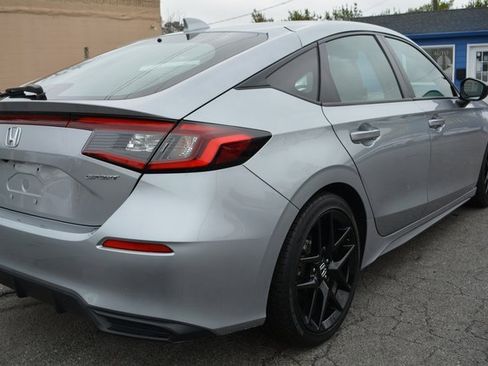 Used 2024 Honda Civic Sport image 11