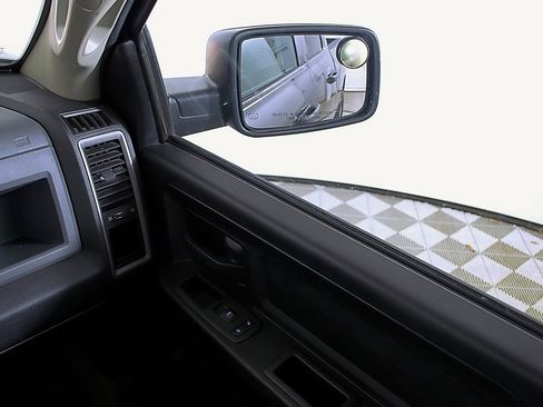 Used 2019 RAM 1500 Tradesman w/ Tradesman SXT Package image 15