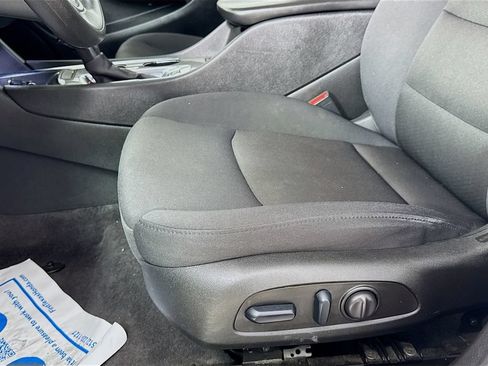 Used 2024 Chevrolet Malibu LT FWD image 23