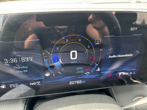 Used 2025 Chevrolet Equinox LT AWD/4WD image 15