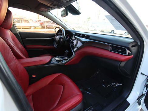 Used 2020 Toyota Camry XSE w/ Blackout Package image 12