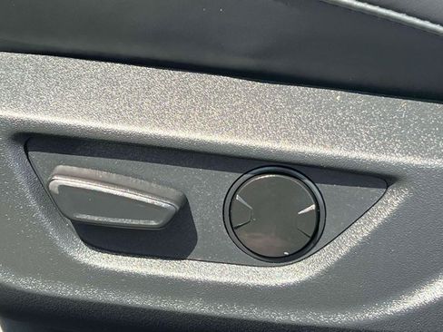 Used 2025 Ford Mustang GT Premium RWD image 18