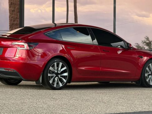Used 2024 Tesla Model 3 Long Range AWD/4WD image 17