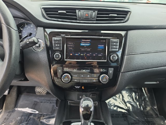 Used 2019 Nissan Rogue SV AWD/4WD image 17