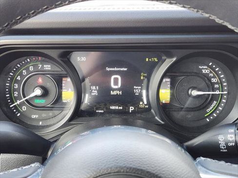 Certified 2025 Jeep Wrangler Sahara image 24