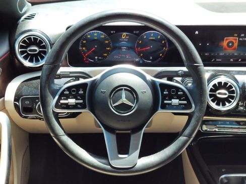 Used 2019 Mercedes-Benz A 220 4MATIC image 12