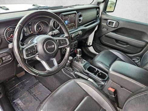 Used 2020 Jeep Wrangler Unlimited Sahara AWD/4WD image 12