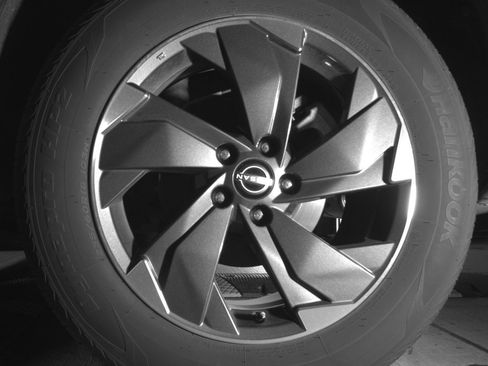 Used 2025 Nissan Rogue SV AWD/4WD image 14
