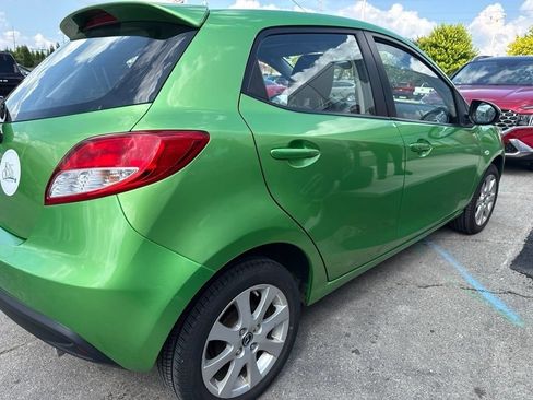 Used 2013 MAZDA MAZDA2 Touring FWD image 3