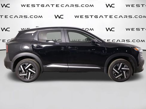 Used 2026 Nissan Kicks SV FWD image 41