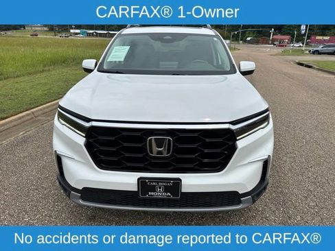 Used 2023 Honda Pilot Touring image 2