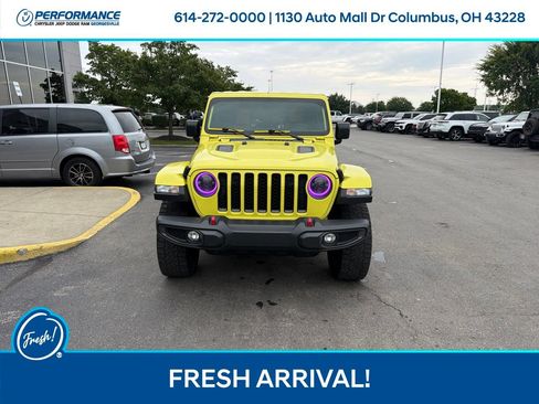 Used 2023 Jeep Gladiator Rubicon w/ Cold Weather Group AWD/4WD image 9