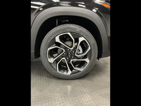New 2026 Chevrolet Trax RS FWD image 27