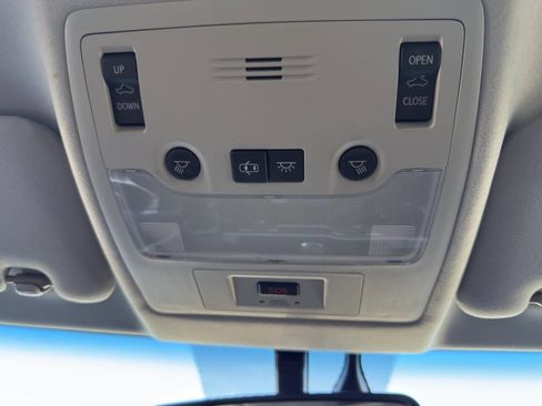 Used 2013 Lexus ES 350 w/ Luxury Pkg FWD image 28