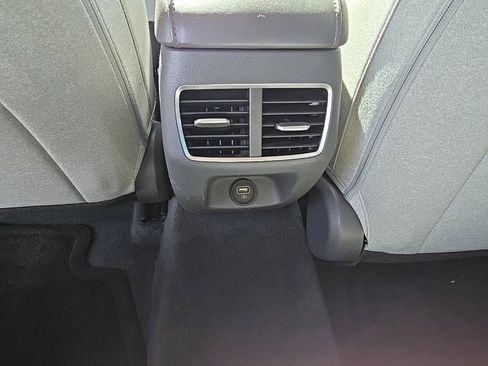 Used 2021 Hyundai Sonata SEL w/ Convenience Package image 18