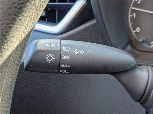 Used 2025 Toyota Corolla LE image 6
