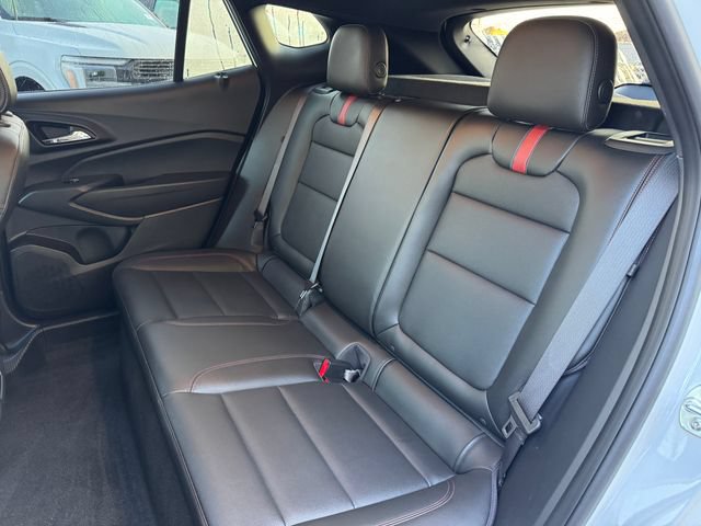 Used 2025 Chevrolet Trax RS w/ Driver Confidence Package FWD image 16