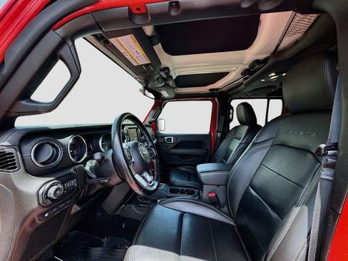 Used 2021 Jeep Wrangler Unlimited Sahara w/ Cold Weather Group AWD/4WD image 22