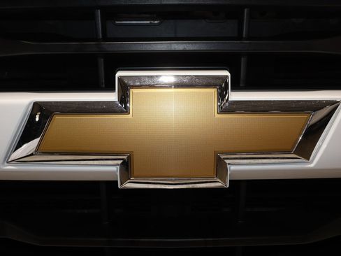 Used 2024 Chevrolet Silverado 2500 Custom w/ Custom Convenience Package AWD/4WD image 36