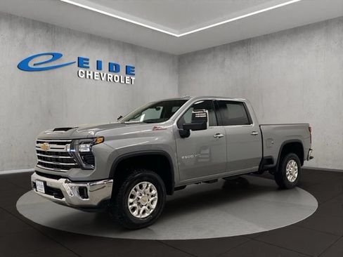 New 2026 Chevrolet Silverado 2500 LTZ w/ LTZ Plus Package AWD/4WD image 7