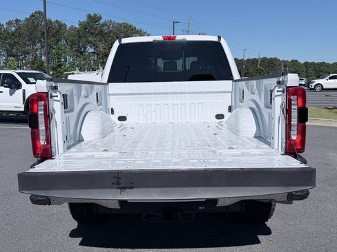Used 2024 Ford F250 Lariat AWD/4WD image 9
