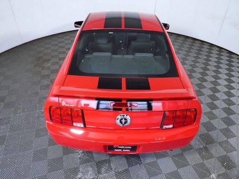 Used 2005 Ford Mustang Coupe RWD image 10