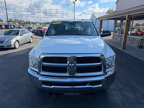 Used 2018 RAM 2500 Tradesman w/ Chrome Appearance Group AWD/4WD image 10