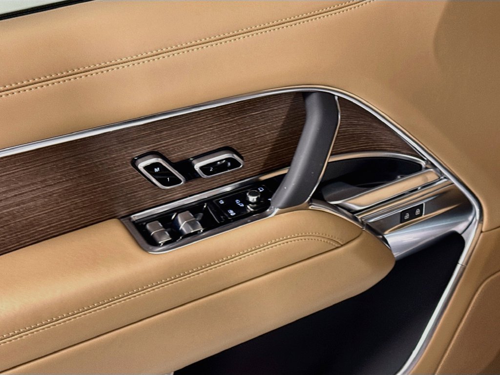 New 2026 Land Rover Range Rover SE AWD/4WD image 23