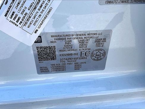 Used 2025 GMC Sierra 2500 AT4 w/ AT4 Premium Plus Package image 18