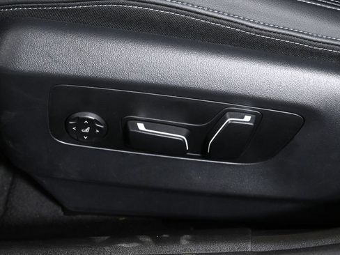 Used 2024 BMW 530i xDrive AWD/4WD image 27