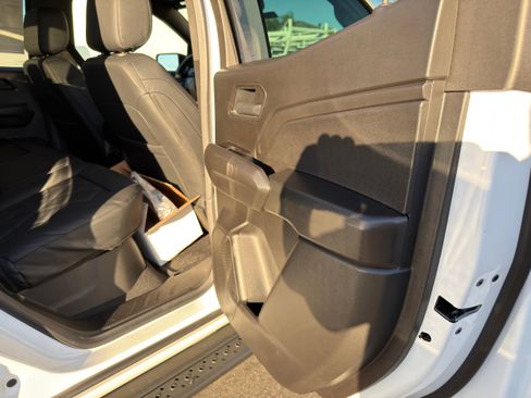New 2026 Chevrolet Colorado Trail Boss AWD/4WD image 14