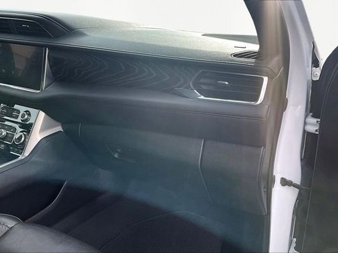 Used 2023 GMC Yukon XL Denali image 17