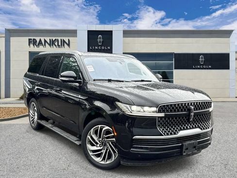 Used 2025 Lincoln Navigator Reserve AWD/4WD image 1