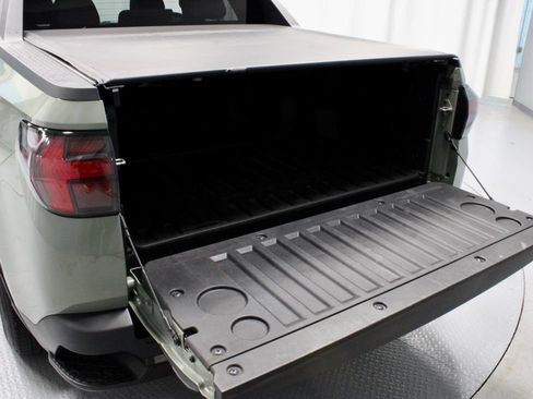 Used 2023 Hyundai Santa Cruz SEL w/ Cargo Package AWD/4WD image 13