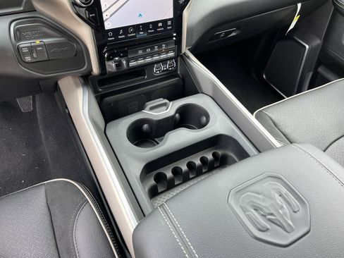 New 2024 RAM 5500 Laramie image 22