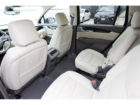 New 2025 Cadillac XT6 Premium Luxury w/ Technology Package image 12