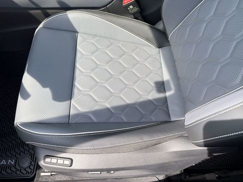 New 2026 Volkswagen Tiguan SEL R-Line AWD/4WD image 14