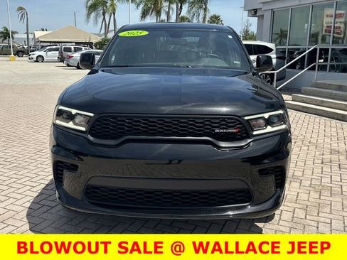 Used 2025 Dodge Durango GT RWD image 4