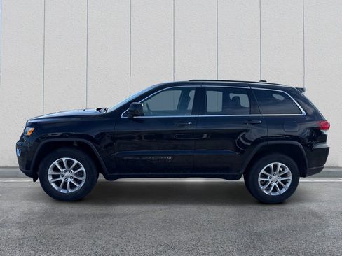 Used 2022 Jeep Grand Cherokee Laredo E AWD/4WD image 4