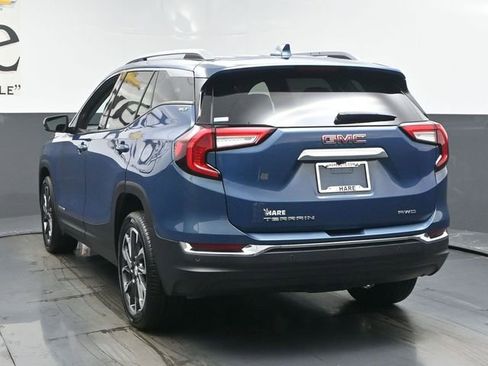 Used 2024 GMC Terrain SLT w/ Infotainment Package II image 34