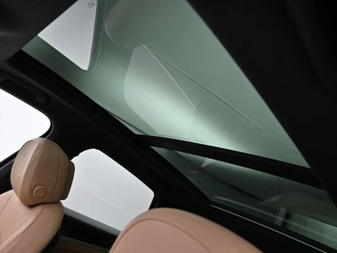 Certified 2026 Porsche Cayenne AWD/4WD image 11