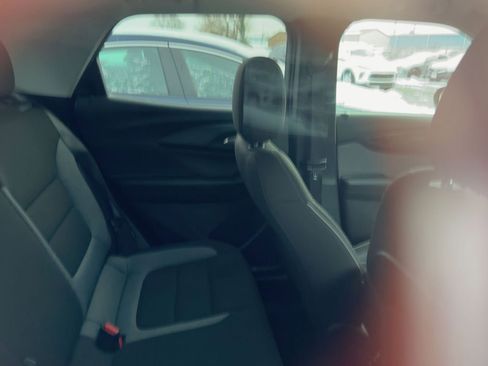 Used 2025 Chevrolet TrailBlazer LT image 9