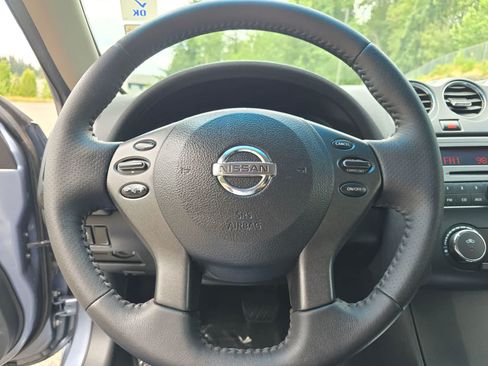 Used 2011 Nissan Altima 2.5 S w/ Convenience Pkg FWD image 16