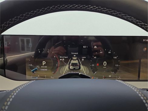 New 2025 Nissan Armada Platinum Reserve image 23